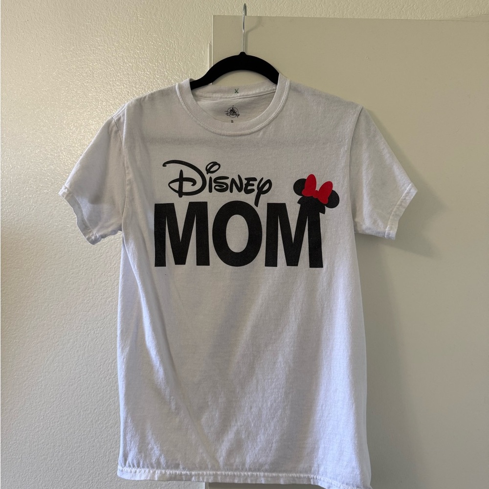 Disney White Tee with Black 'MOM' and Red Bow